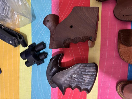 No enviar más privados. Acordada la venta con dos compañeros del foro. 02