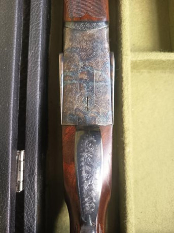 Modelo SANTACRUZ. Calibre 375 HH. Año de fabricación 1988 (H2). Expulsor
•	Cañones de 61 cm.
•	Filetes 12