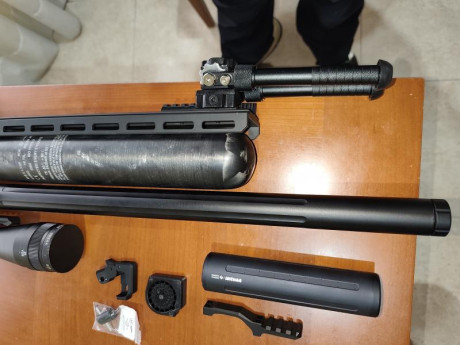 Krait X HP , cañón CZ 700mm, botella de 700cc
Cargador 16, cargador monotiro, rail arca, llave regulador 01