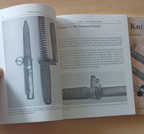 Por error me enviaron dos libros iguales, vendo uno (en una de las fotos se ven los dos libros para evitar 00