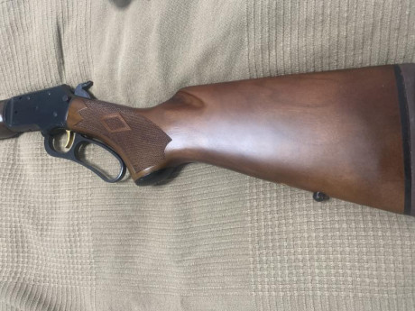 Hola, se vende, está en Cádiz y su precio 600 euros, y si se envía a medias con el comprador 

Carabina 01