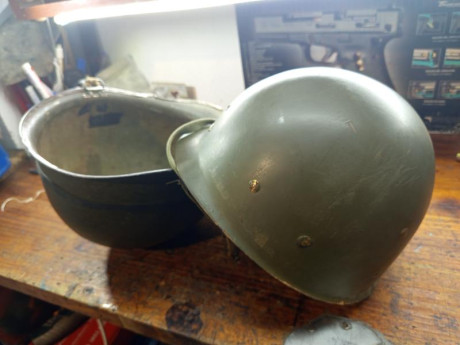 Después de veinticinco años guardado en una caja y proveniente de una trinchera de los Balcanes,.por fin 02