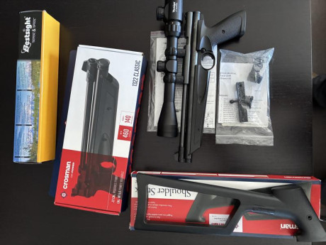 Pongo a la venta està Crosman 1322 con extras y sin ningún uso.
-Brech metálico
-Culatín original Crosman
Todo 02