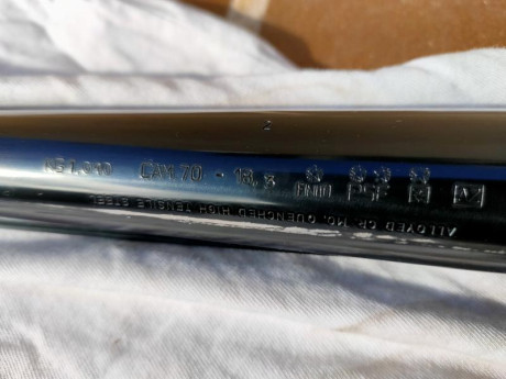 Vendo cañón adicional válido para Beretta A300, 301, 302 y 303. Dos estrellas, 7,5 décimas, 18,3 de ánima, 01