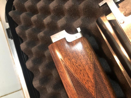 Browning b525 sporting cañon de 76 cm chokes gatillo regulable maletin a tirado un cajon de cartuchos 30