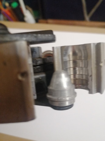  Lee.jpg Vendo turquesa de avancarga para minie de Lee 578-478-M, precio 30,-€ mas gastos de envío
REBAJADA 00