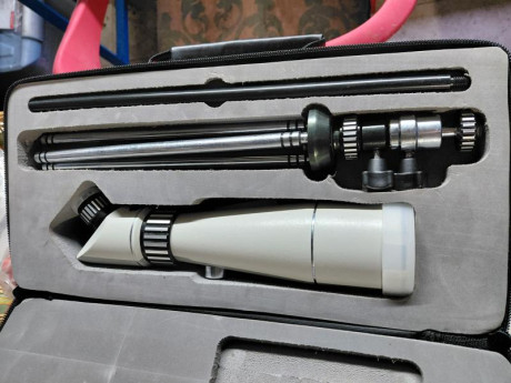 Buenas. 
Vendo este mini telescopio modelo DGJ-30.
Nunca lo he usado.
300€.
Saludos. 11