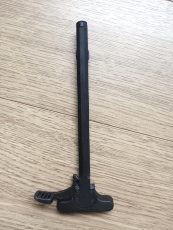 Vendo palanca de carga ar 15 de Sabre Defense, en perfecto estado 

40€ envio incluido

Interesados mandar 01