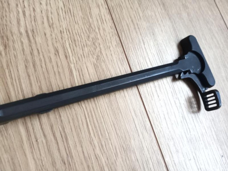 Vendo palanca de carga ar 15 de Sabre Defense, en perfecto estado 

40€ envio incluido

Interesados mandar 00