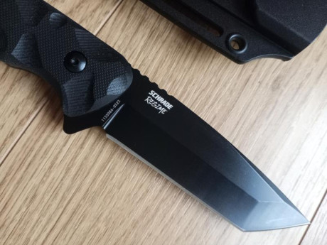 Vendo Schrade Regime 1182619
Longitud de la hoja 10,5 cm
Peso 170 g
Material del mango G10
Tipo de acero 02