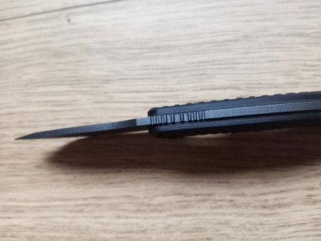 Vendo Schrade Wolverine Mini
Longitud de la hoja 7,5 cm 
Peso 100 g
Material del mango G10
Tipo de acero 01