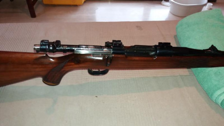 Buenos días a todos.

Se vende rifle de caza Voere 2150.

Cal. 30-06
Sistema de acción M98
Doble gatillo
Bases 02