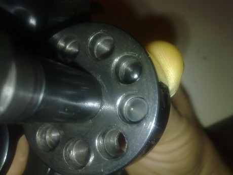 hola, hace poco compre un revolver por internet, un alfa 640 nuevo a buen precio 150 con tres cajas de 70