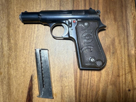   Vendo pistola Astra Falcon 4000 calibre 9 corto – 380 auto.   

La pistola está en perfecto estado y 20