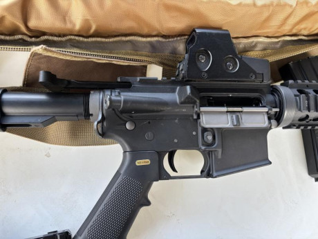 Vendo replica de gas M4 no usada solo se probó, con 5 cargadores 3 de ellos ni se sacaron de la caja. 00