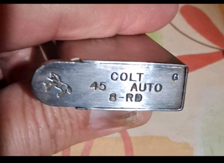 Vendo cargador  colt 45, 40€ en mano, Toledo Madrid 00