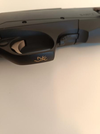 Vendo mi MK3. Calibre 9'3x62. Semiautomático. Composite verde y negro . Carrillera de culata regulable.Carril 00