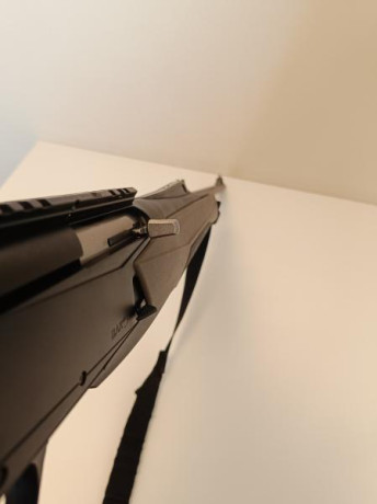 Vendo mi MK3. Calibre 9'3x62. Semiautomático. Composite verde y negro . Carrillera de culata regulable.Carril 42