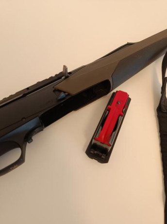 Vendo mi MK3. Calibre 9'3x62. Semiautomático. Composite verde y negro . Carrillera de culata regulable.Carril 40