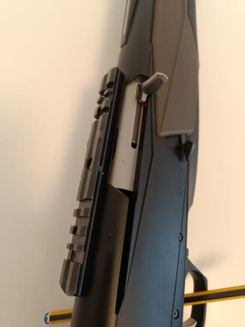 Vendo mi MK3. Calibre 9'3x62. Semiautomático. Composite verde y negro . Carrillera de culata regulable.Carril 52