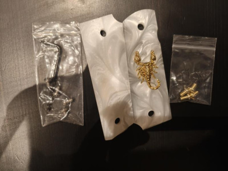 lo dicho cambio estas cachas nuevas  :papa:  que no uso por .. disparador para ruger 10/22 aligerado o 30