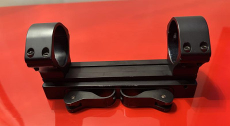Se ofrece montura de acero desmontable con anillas de 34mm, de 30 MOAS, desmontables.
 Por 125€ puestas 00