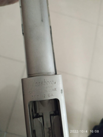 Se vende escopeta Mossberg modelo 590 tactical mariner de corredera en cal.12/76 comprada en armería Álvarez, 01