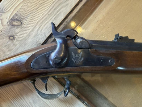 Se vende rifle de avancarga zouave cal58
Se vende por que no tengo tiempo de tirar con armas de avancarga 01