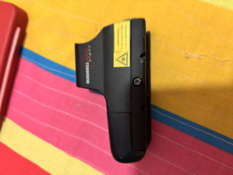 Vendo este holográfico por falta de uso. Precio 190 con envío incluido. 00