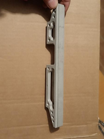 En venta riel para elevar el visor de carril de 11 mm. Está fabricado para t Bruno Silva y esta en buen 00