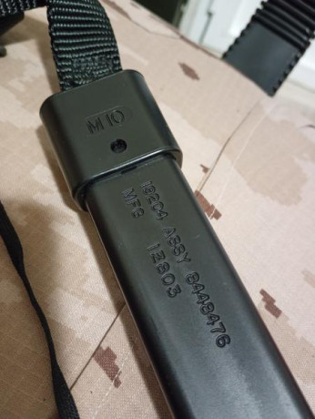 Bayoneta M7 US para fusil M16, con funda modelo M10 fabricada por colt en muy buen estado  . Marcaje en 01