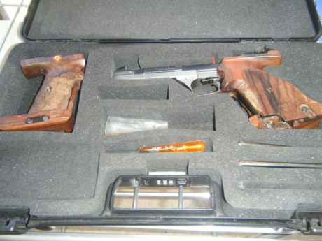 Se vende pistola Feinwerkbau, motivado por haberme roto el tendón supraespinoso del hombro derecho.
La 20