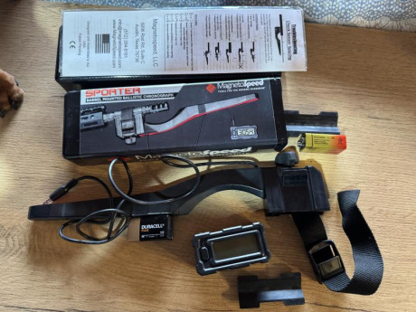 Cronógrafo balístico Magnetospeed Sporter para armas de fuego. Diseñado para montarse en el cañón.

- 00