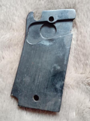 Hola, voy a ir poco a poco colocando para vender todas las cachas de pistolas STAR que tengo , pues quiero 01