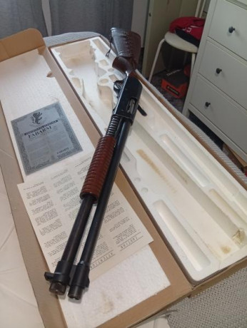 Vendo o cambio Fabar de corredera clásica tiene un choque de dos estrellas y capacidad para 8 cartuchos 11