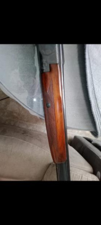 Buenas estoy buscando una escopeta superpuesta expulsora.calibre12. 21