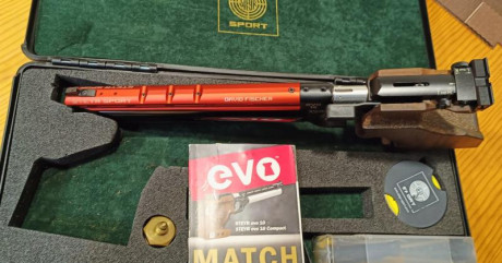 En perfecto estado, Cacha M, la entrego con el cubre cañon naranja o el negro original, una botella, herramientas, 10