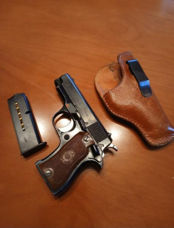 Buenas,

Se vende por jubilación STAR DKL 7,65mm. ( 32 Auto), capacidad cargador 6+1.
Buena pistola de 02