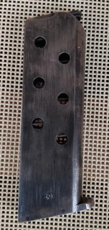 Cargador FN 1899/900 calibre 7.65 7 cartuchos de capacidad.
Con marcaje FN 
 90  Euros con envío  certificado. 01