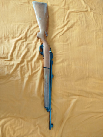 Hola a todos, me presento. 
Me llamo Jaime, soy de un pueblo de Burgos, tengo 54 años, y mi juventud la 01