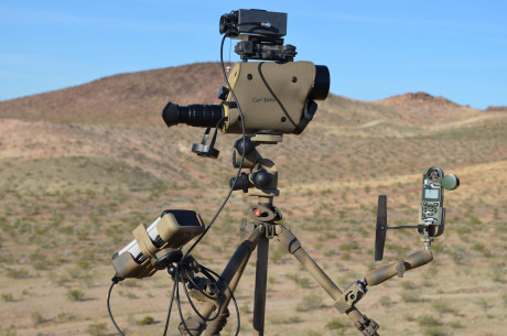 Hola
en muchos videos de you Tube,se ve al observador del tirador,con unos especies de prismaticos o algo 51