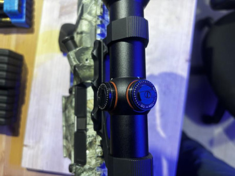 Buenas, 

Vendo visor Kahles Helia C de 2,5 a 10. Esta nuevo, a salido a un rececho y un par de veces 02