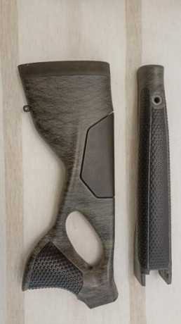 Se vende culata y guardamos de pafjor , culata modelo thumbole para browning mk2, sin usar 650 euros más 02