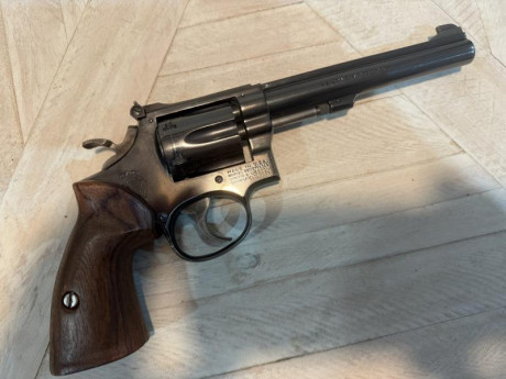 Revolver Smith and Wesson modelo 17 del calibre 22 lr. Replica del K-14

Arma en excelente estado.

Se 02
