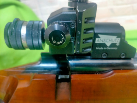 Vendo carabina anschutz 1913 del 22lr con todos los accesorios precio 1000 euros negociable.tlf 650907750 01