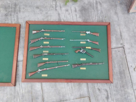 Enciclopedia Armas Históricas Salvat, 4 tomos de armas históricas para encuadernar los 75 folletos informativos 00