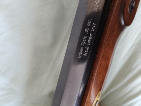 Buenas tardes. 

Vendo mi rifle Hawken cal 50 paso 1-66", del fabricante Ardesa. 

Muy pocos tiros, 00