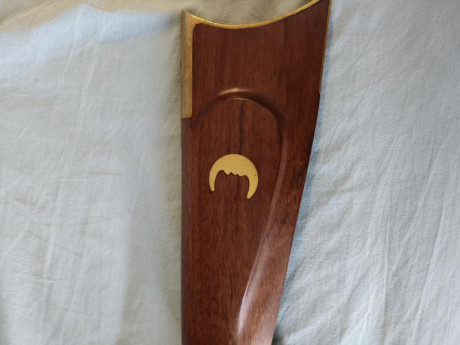 Buenas tardes. 

Vendo mi rifle Hawken cal 50 paso 1-66", del fabricante Ardesa. 

Muy pocos tiros, 11