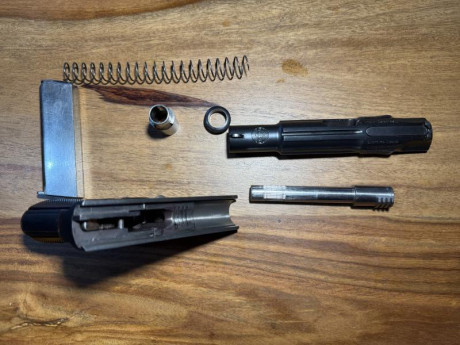   Vendo pistola Astra 3000 calibre 7,65 corto – 32 ACP.   

Vendo pistola Astra 3000 calibre 7,65 corto 11