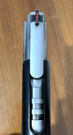 Se ofrece magnífica pistola STI Apeiro cal.40SW  :
* Cañón Schuemann de  tipo Islam rampado de 5” pesado. 12